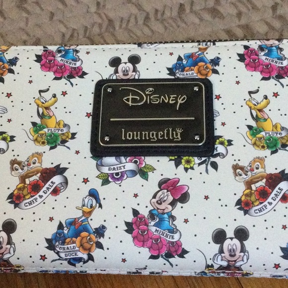 Loungefly sensational 6 wallet - Picture 12 of 12